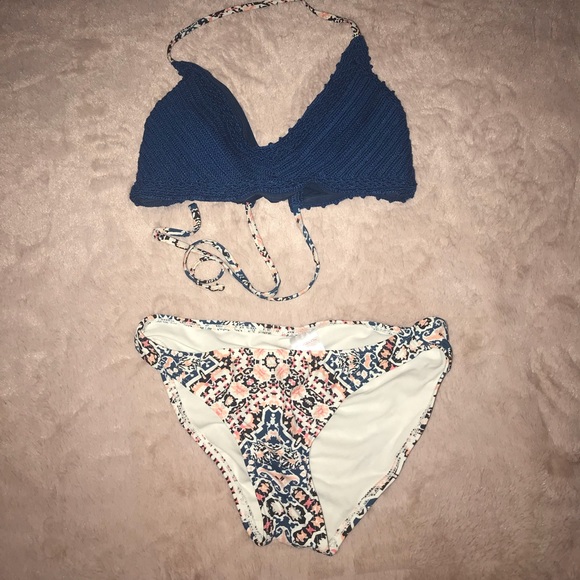 Bathing Suit Set - Picture 1 of 8